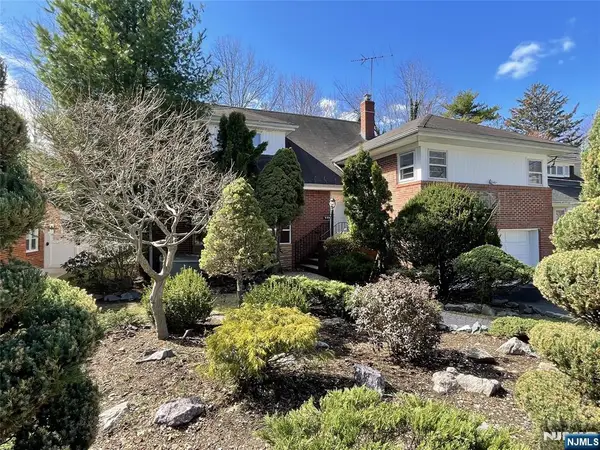 526 Rutland Avenue, Teaneck, NJ 07666