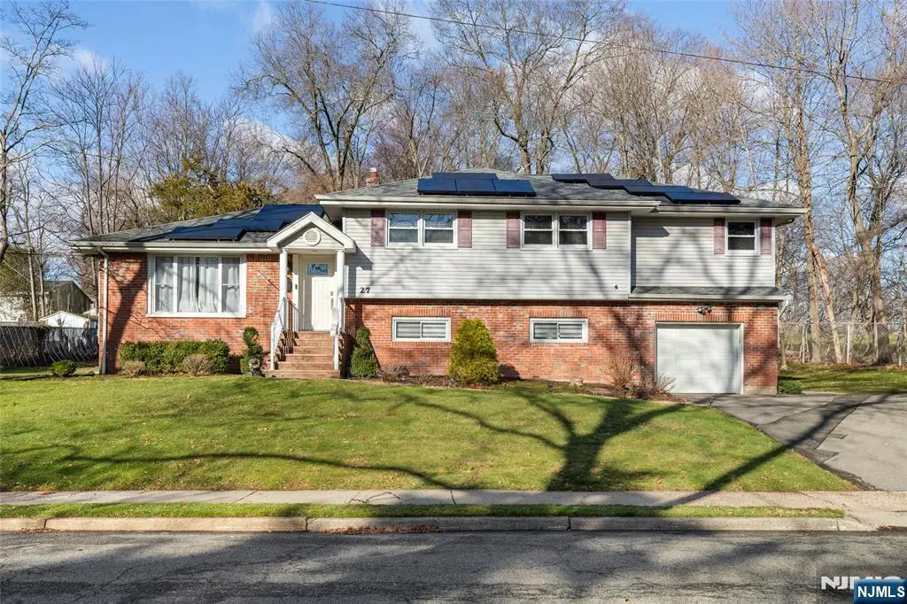27 Viewpoint Road, Wayne, NJ 07470 - #1