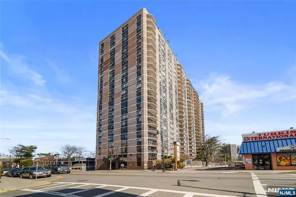 770 Anderson Avenue 23M, Cliffside Park, NJ 07010