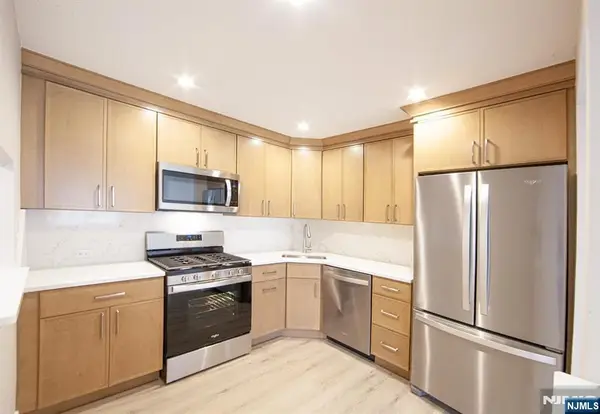 327 Penns Way, Bernards, NJ 07920