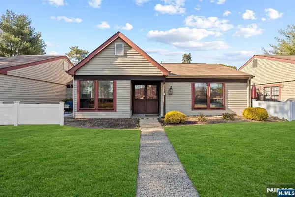 583B Kevin Court, Manchester, NJ 08759