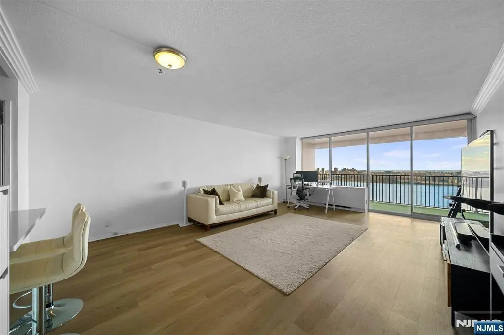 6 Horizon Road 1605, Fort Lee, NJ 07024 - #1