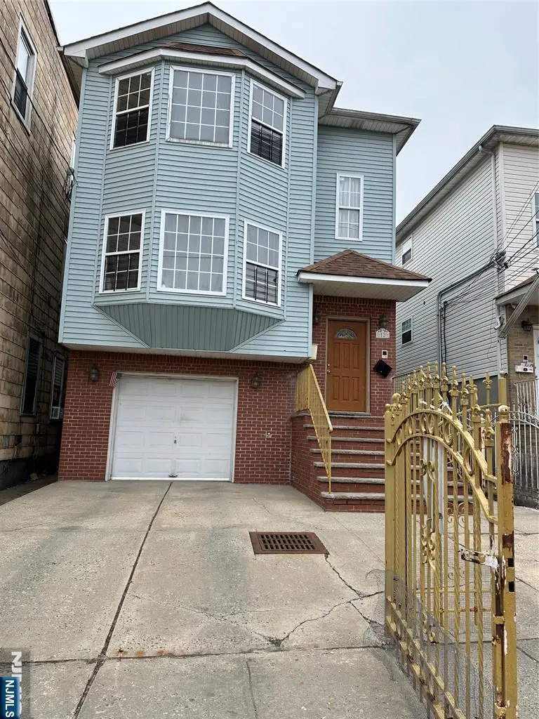 52 Stone Street, Newark, NJ 07104 - #1
