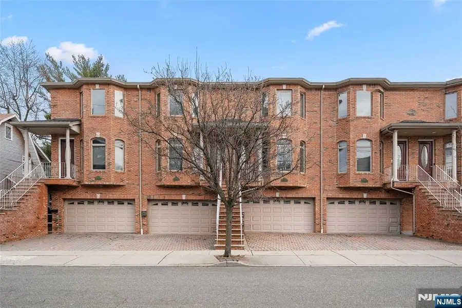 236 Columbus Avenue 3, Palisades Park, NJ 07650 - #2