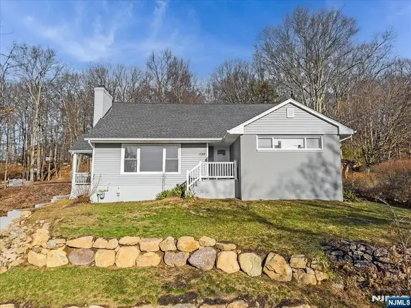 1286 Westbrook Road, West Milford, NJ 07480