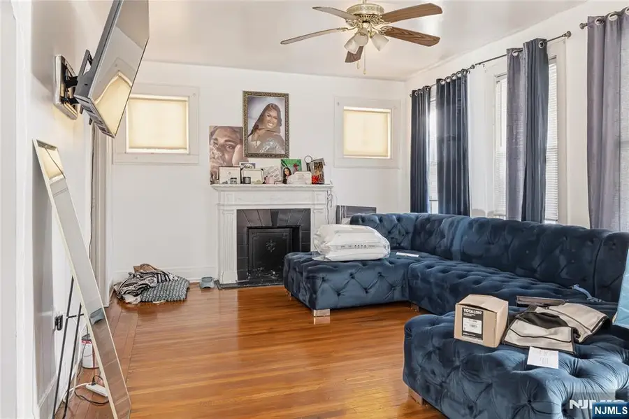 411 15th Street, Newark, NJ 07103 - #3