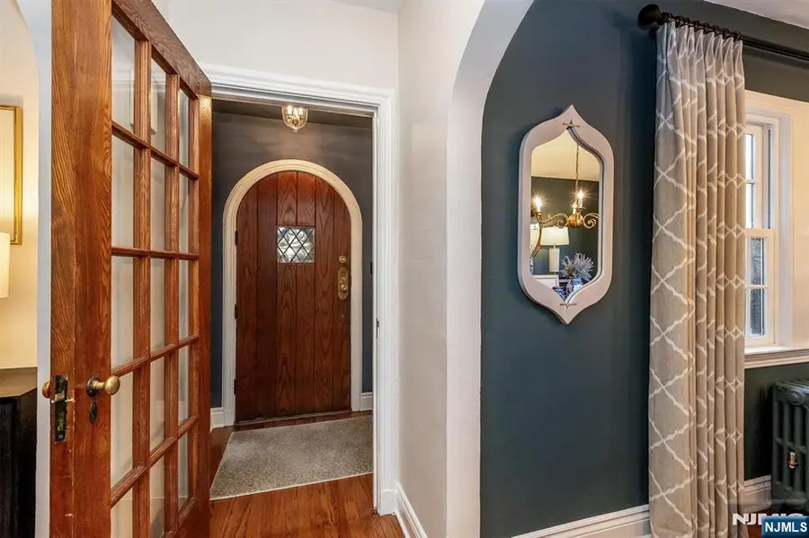 11 Valhalla Way, Verona, NJ 07044 - #3