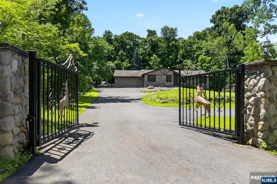 64 Ricker Drive, Ringwood, NJ 07456 - #2