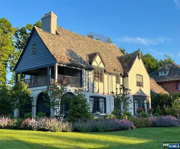 89 Douglas Road, Glen Ridge, NJ 07028