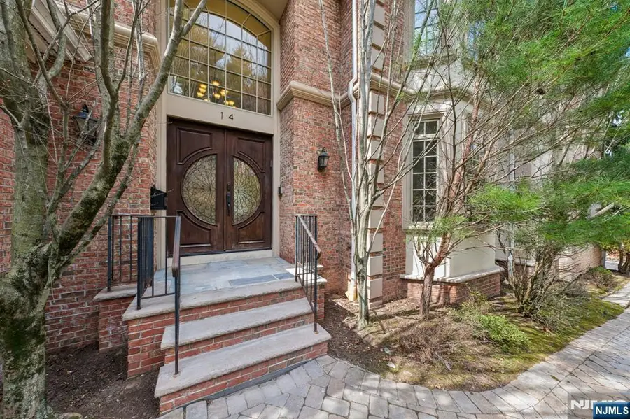 14 O Shaughnessy Lane, Closter, NJ 07624 - #2