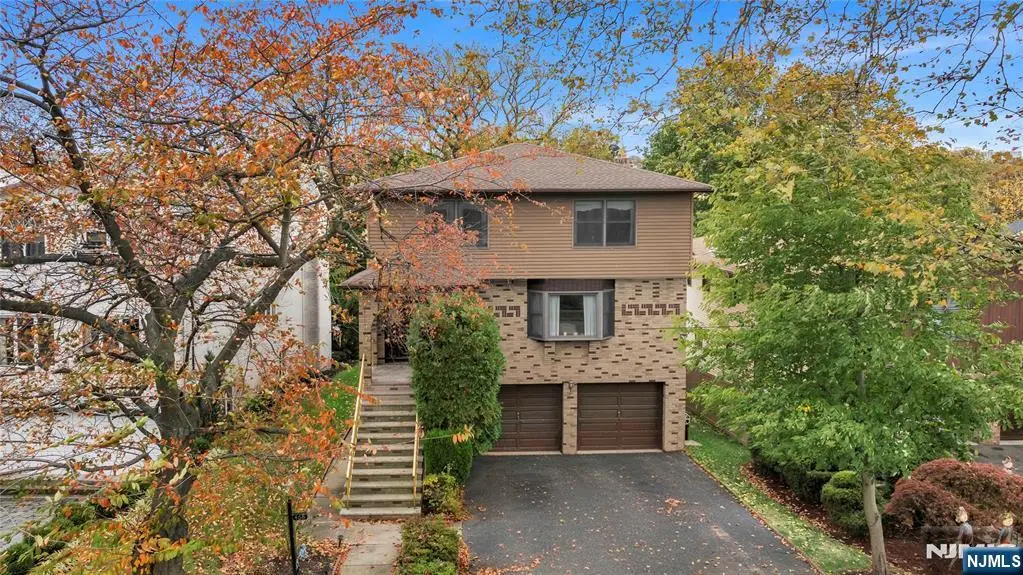468 Morse Avenue, Ridgefield, NJ 07657 - #1
