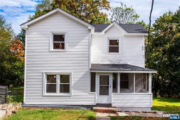 20 Ella Street, Bloomingdale, NJ 07403