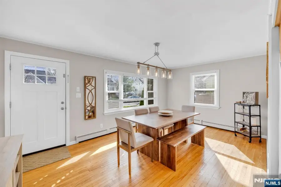 8-27 Oak Street, Fair Lawn, NJ 07410 - #3