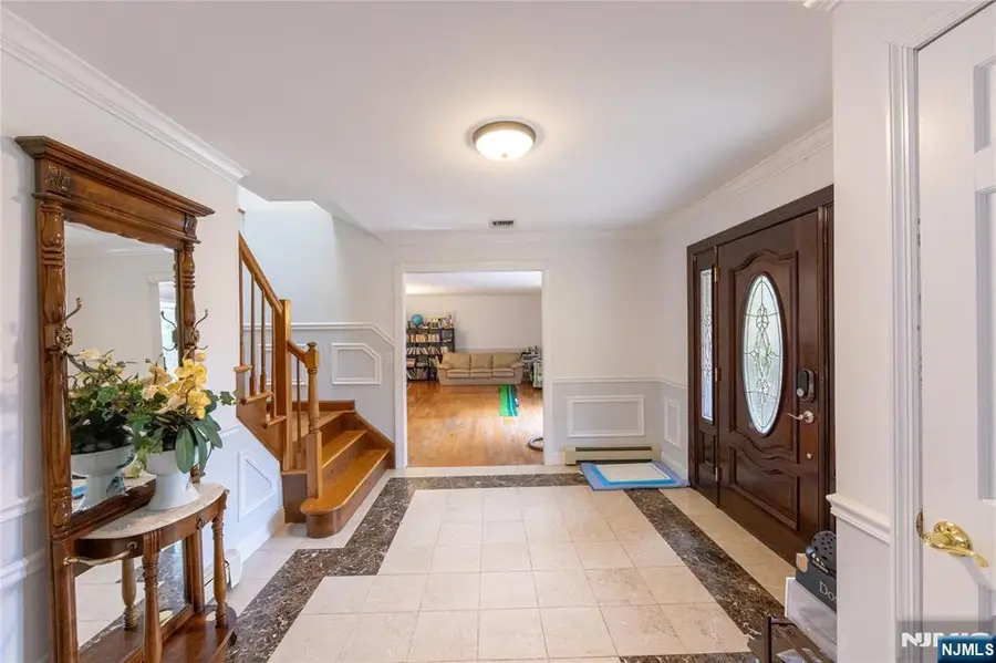 81 Crescent Avenue, Mahwah, NJ 07430 - #3