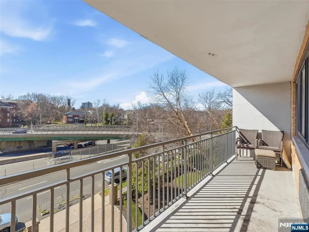 60 Parkway Drive 4G, East Orange, NJ 07017 - #1