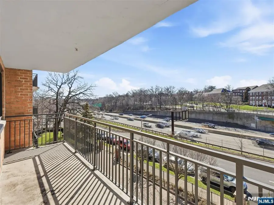 60 Parkway Drive 4G, East Orange, NJ 07017 - #2