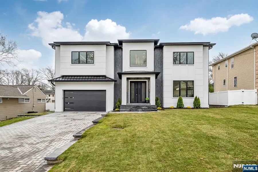 234 Vivien Court, Paramus, NJ 07652 - #2