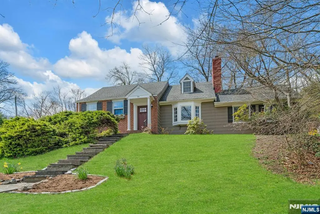 1 Crescent Place, Ho Ho Kus, NJ 07423 - #1