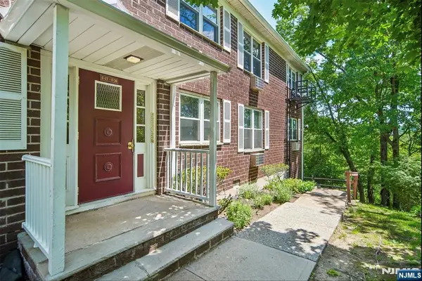 100 Pierson Miller Drive F21, Pompton Lakes, NJ 07442