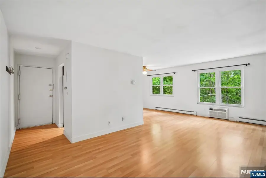 100 Pierson Miller Drive F21, Pompton Lakes, NJ 07442 - #3