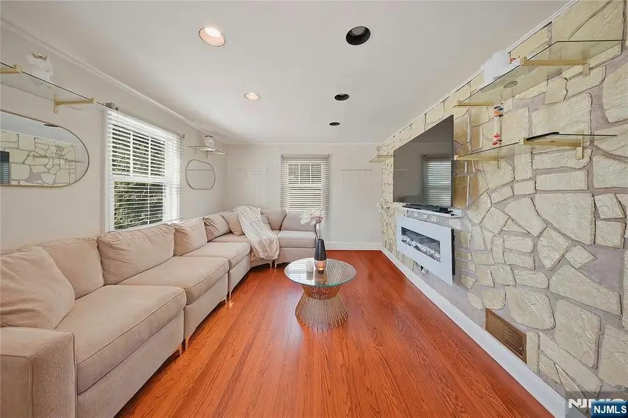 36 Emerson Street, Clifton, NJ 07013 - #3