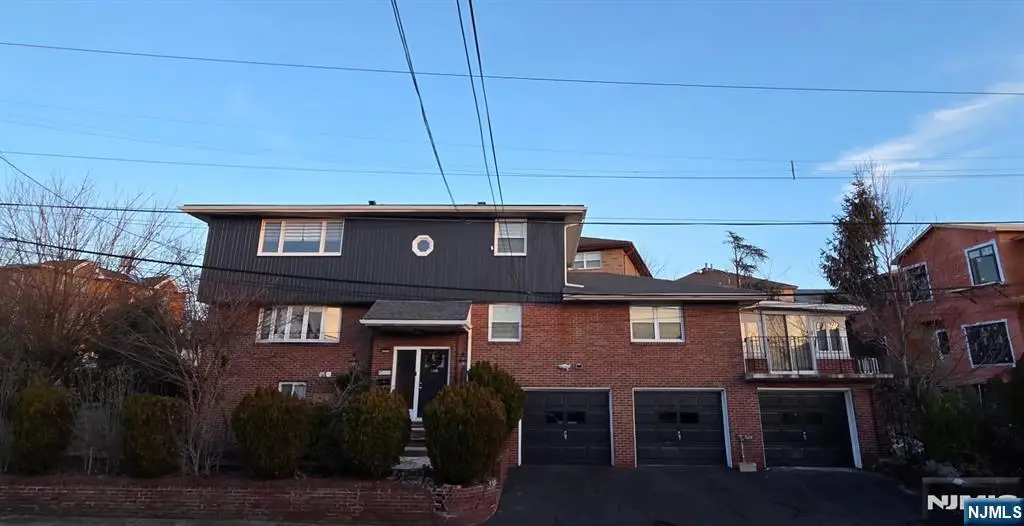 166 Morningside Lane, Palisades Park, NJ 07650 - #1