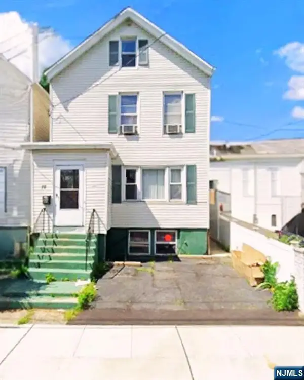 78 Cleveland Street, Belleville, NJ 07109