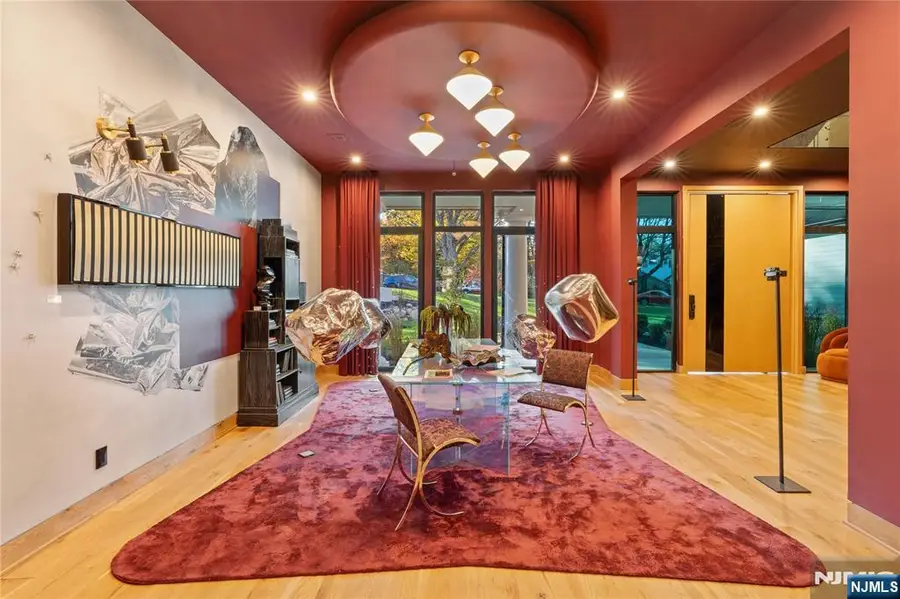 48 Pleasant Avenue, Upper Saddle River, NJ 07458 - #3