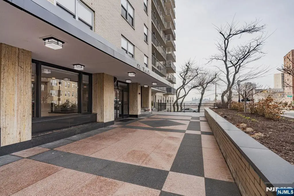 6600 JFK Blvd E 10K, West New York, NJ 07093 - #1