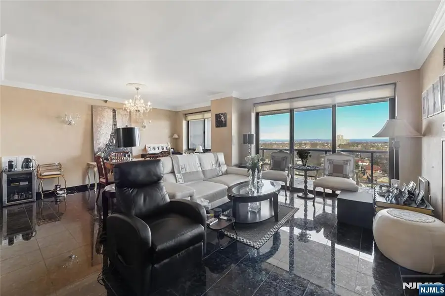 1512 Palisade Avenue 17A, Fort Lee, NJ 07024 - #2