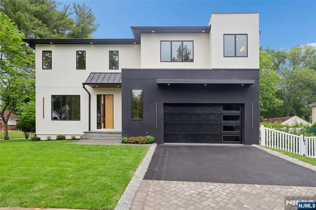 1 Bancroft Place, Cresskill, NJ 07626 - #1