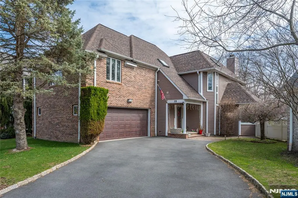 35 Turnberry Road, Little Falls, NJ 07424 - #1