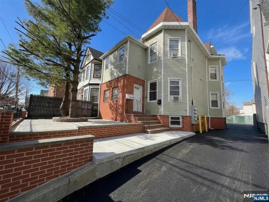 237-239 6th Avenue, Newark, NJ 07107 - #2