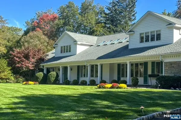 30 Chestnut Ridge Road, Saddle River, NJ 07458