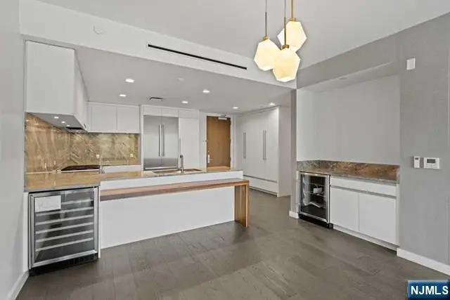 320 Adolphus Avenue 404, Cliffside Park, NJ 07010 - #2