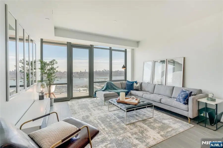 320 Adolphus Avenue 916, Cliffside Park, NJ 07010 - #3