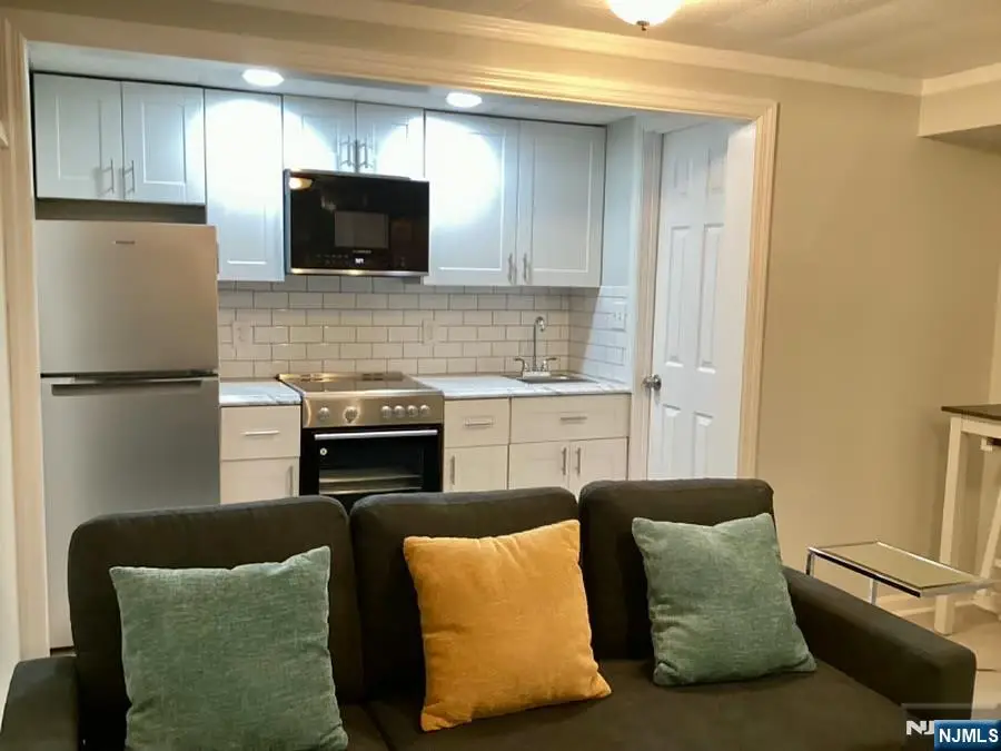 15 High Mountain Road, Oakland, NJ 07436 - #3