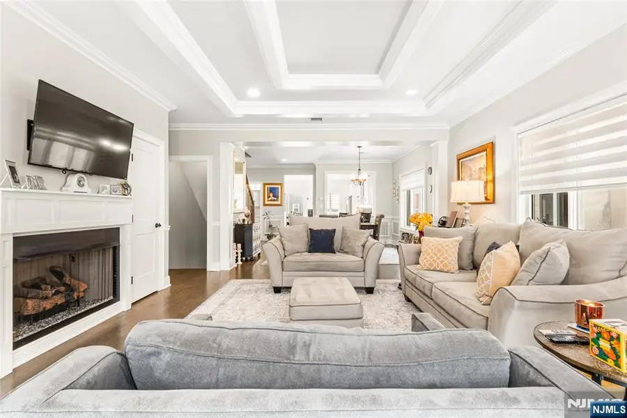 6 Marion Avenue B, Cliffside Park, NJ 07010 - #3