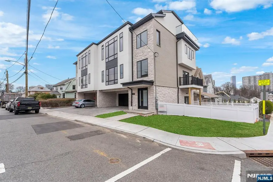 2026 Marguerite Street Right, Fort Lee, NJ 07024 - #2