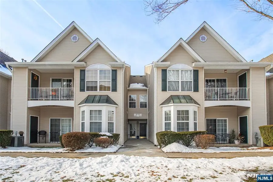 454 Cambridge Drive, Butler, NJ 07405 - #2