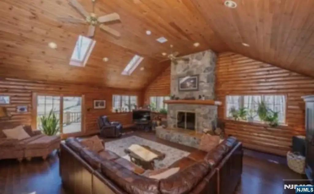 9 Buckhaven Trail, Hardyston, NJ 07460 - #1