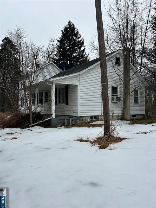 121 Union Valley Road, Monroe, NJ 08831