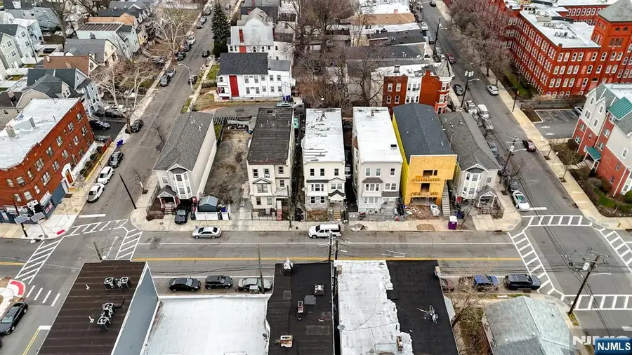 375 6th Avenue, Newark, NJ 07107 - #3