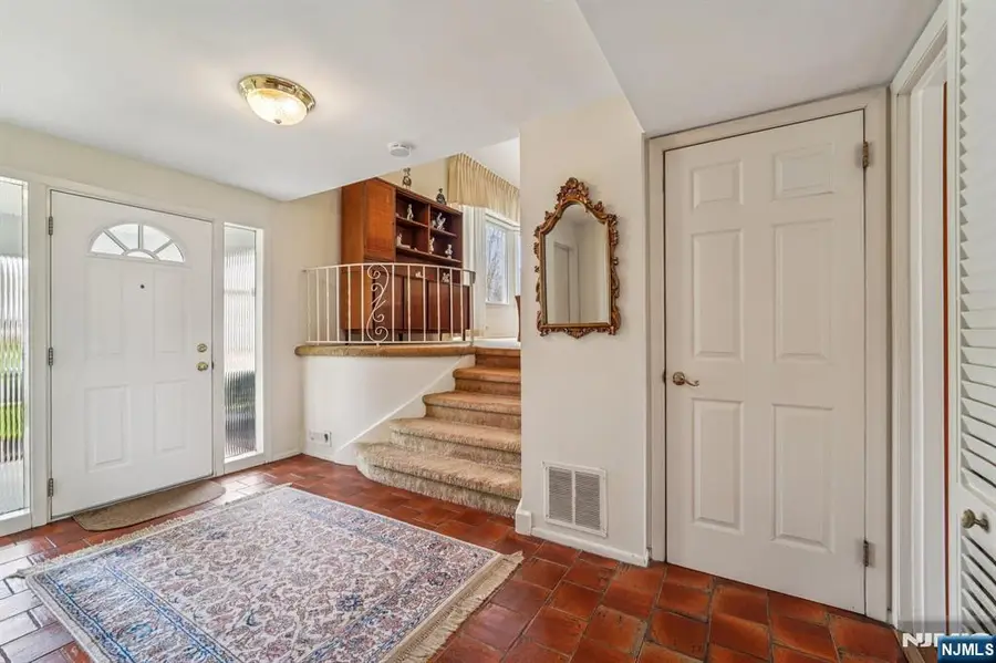 14 Eton Place, Springfield, NJ 07081 - #2