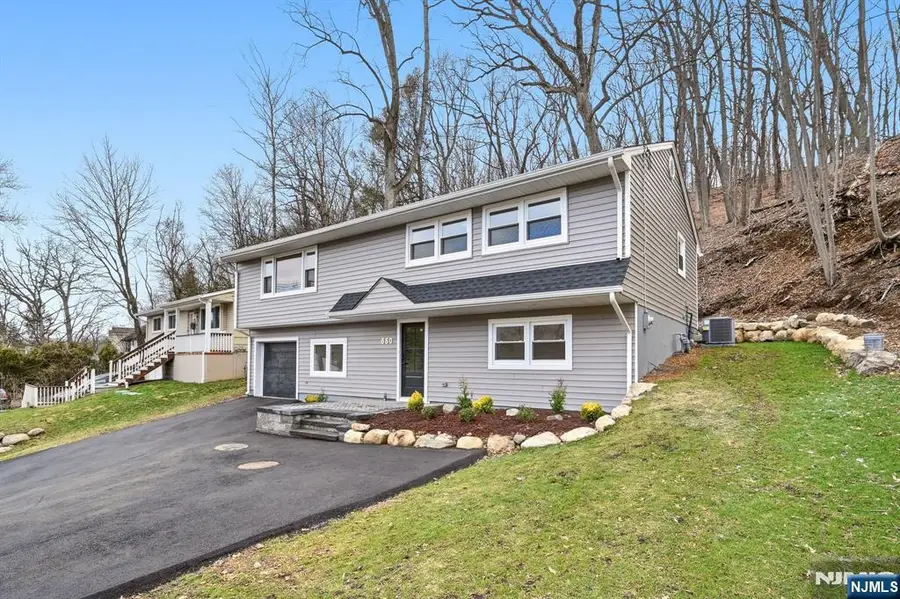 550 Ramapo Valley Road, Oakland, NJ 07436 - #2