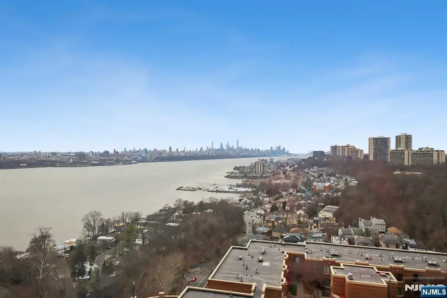 100 Old Palisade Road 2209, Fort Lee, NJ 07024 - #3