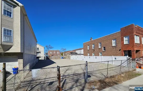 716 6th Street, Newark, NJ 07107