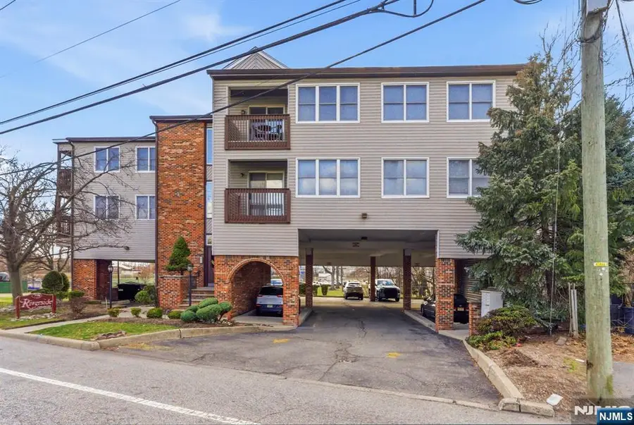 779 Riverside Avenue 201, Lyndhurst, NJ 07071 - #2