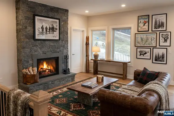 10 Alpine Trail, Vernon, NJ 07462