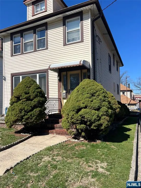 579 Oregon Avenue, Cliffside Park, NJ 07010 - #3